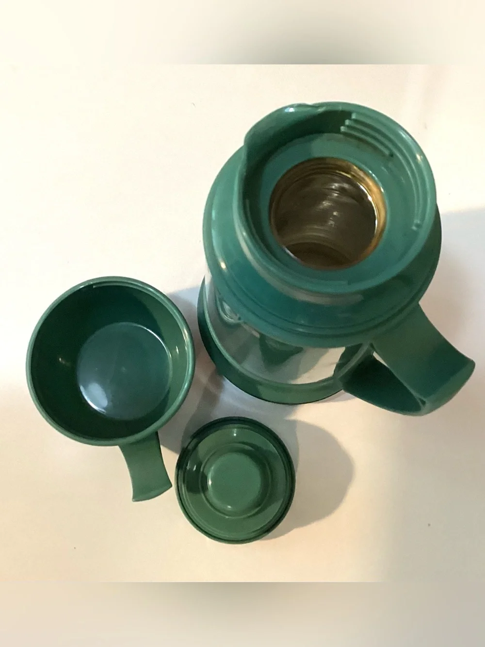 Mega liquid small thermo with handle and little cup. 8 oz/250ml